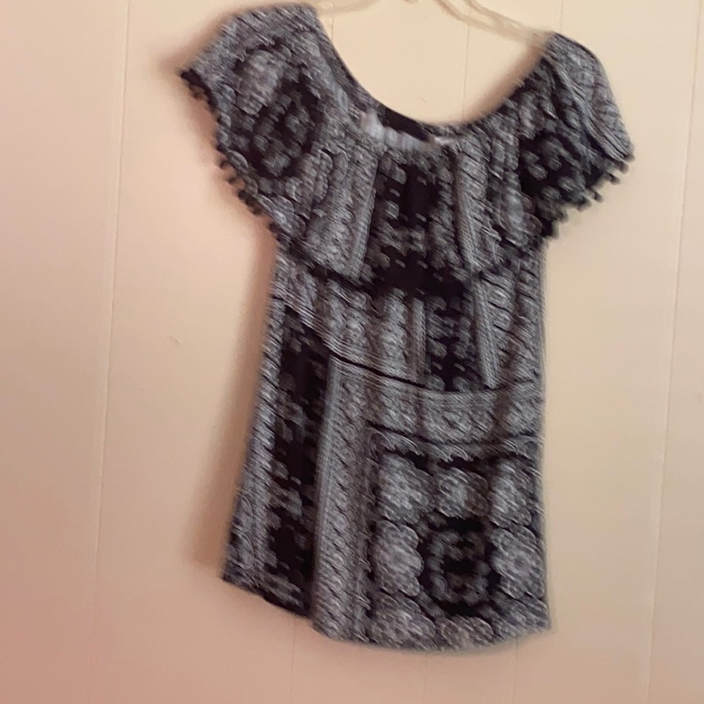 Black and white off shoulder or not M